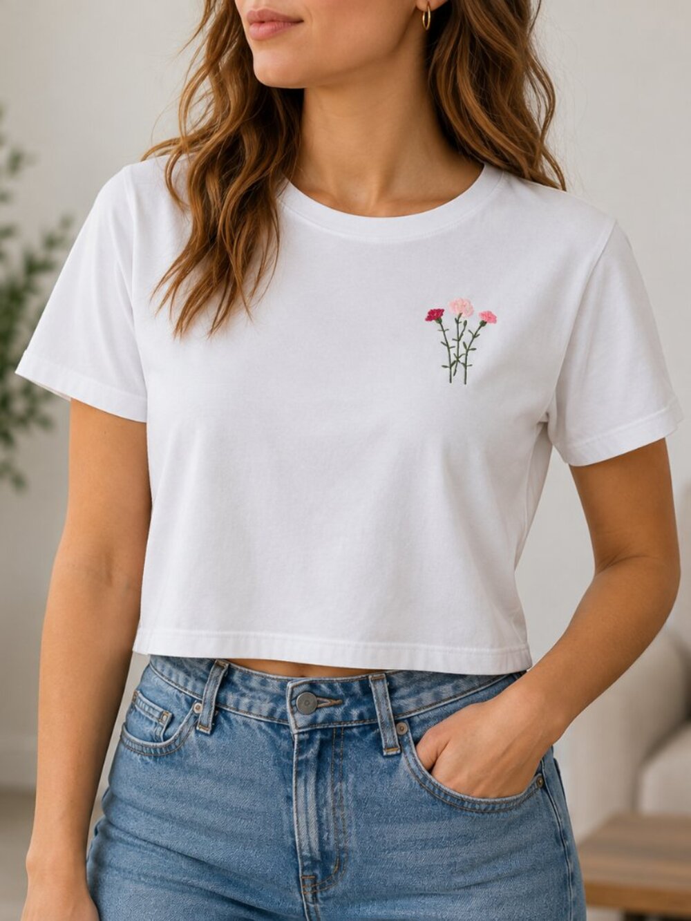 Aéropostale White Cropped Embroidered Rose Floral Detail T-Shirt – L